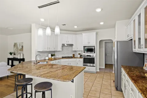 $680,000 | 3416 Oxsheer Drive, Austin, TX 78732