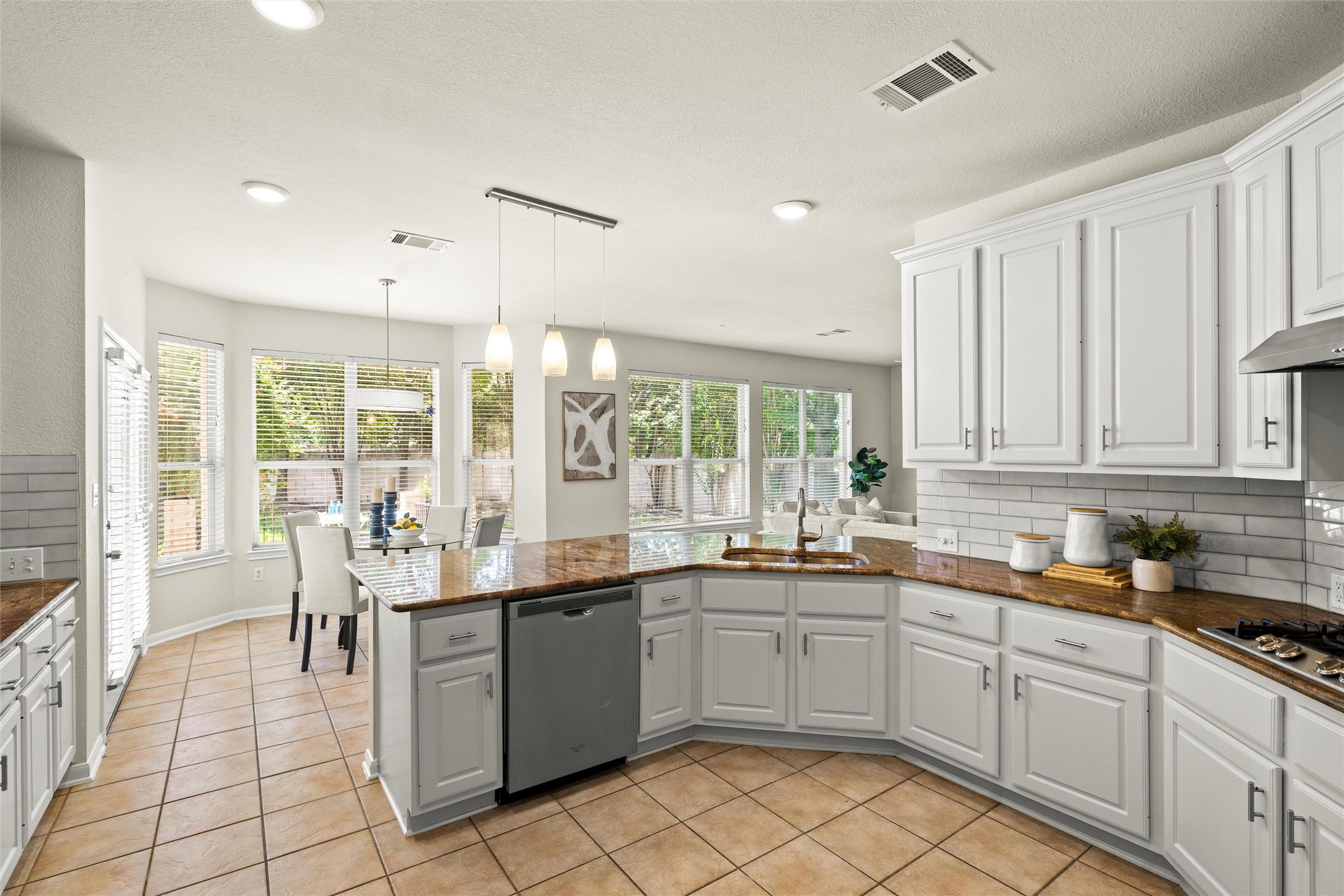 3416 Oxsheer Drive Austin, TX 78732 - Photo 15 of 39