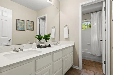 $680,000 | 3416 Oxsheer Drive, Austin, TX 78732