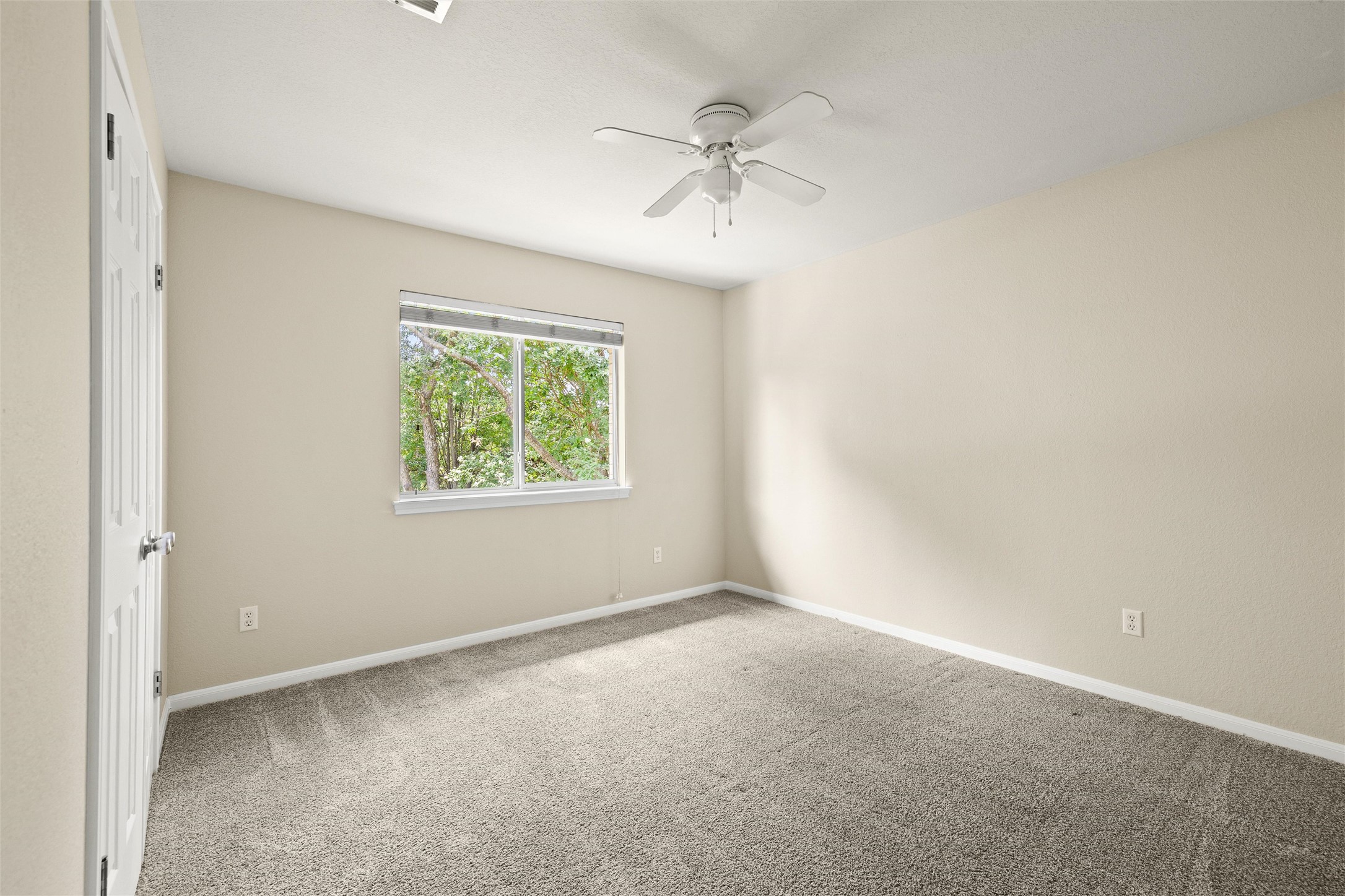 3416 Oxsheer Drive Austin, TX 78732 - Photo 28 of 39 Bedroom #4 Upstairs