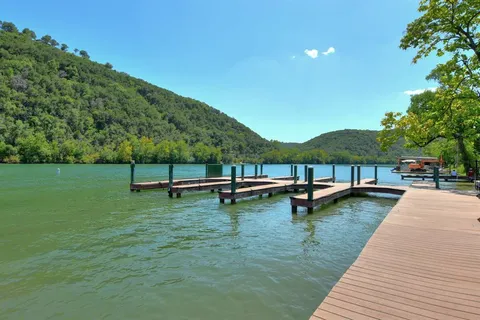 $680,000 | 3416 Oxsheer Drive, Austin, TX 78732