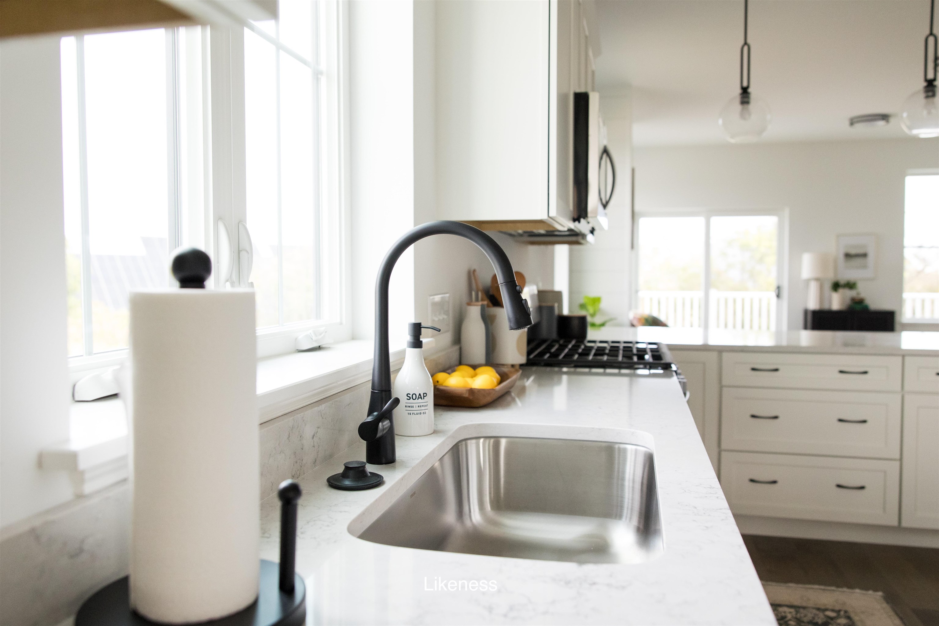 187 Aurora Road South Burlington, VT 05403 - Photo 3 of 8