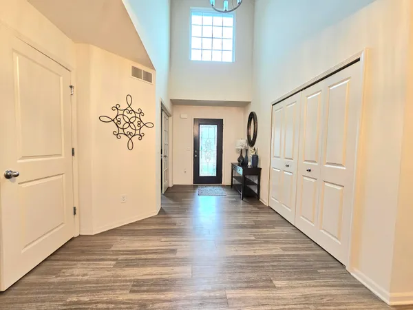 $419,990 | 6147 Inverness Court, Romulus, MI 48174