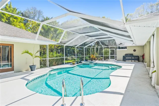 $799,000 | 840 27th Avenue, Vero Beach, FL 32960
