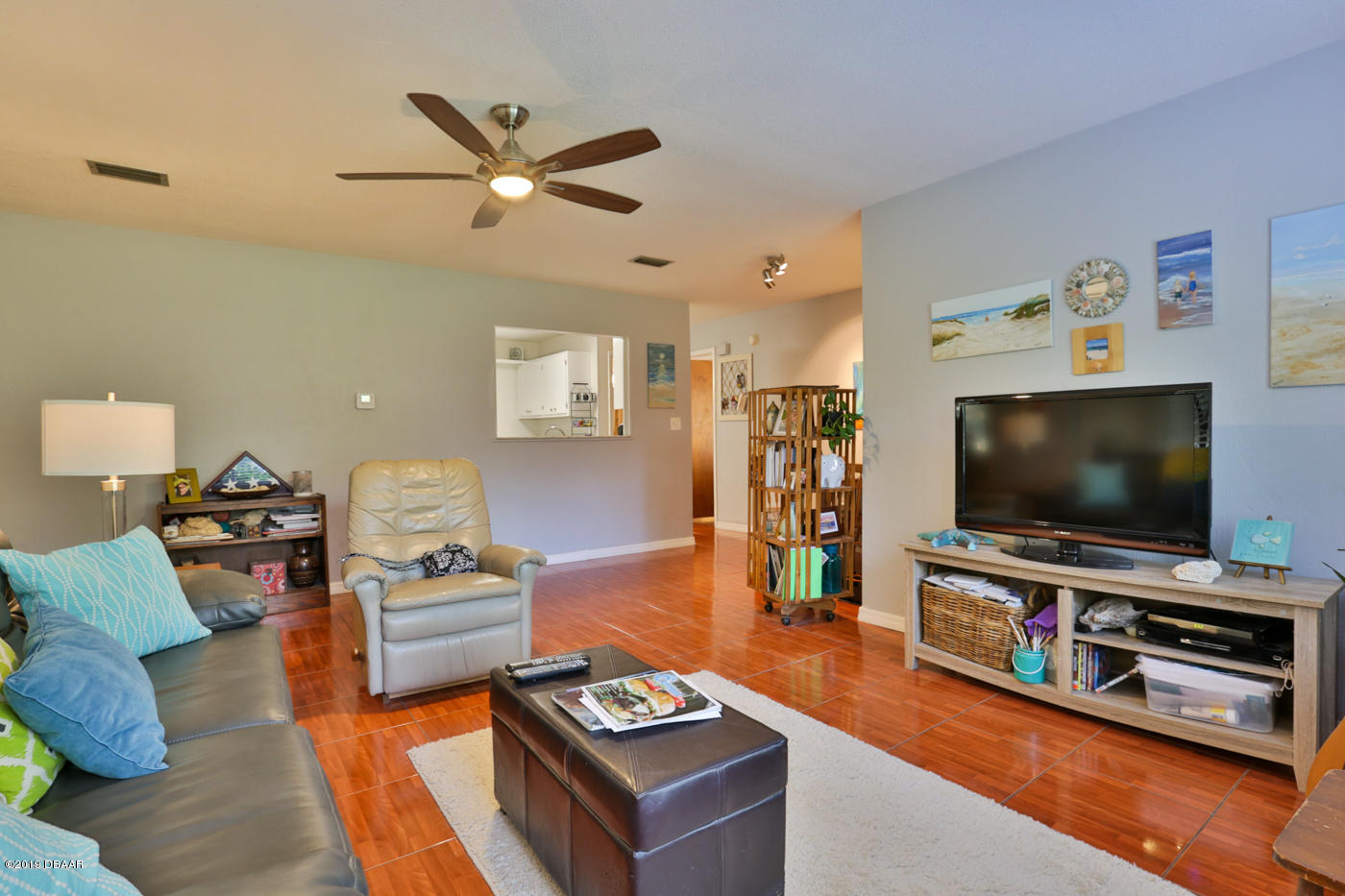 3 Summer Trees Road Port Orange, FL 32128 - Photo 8 of 24 Large living area