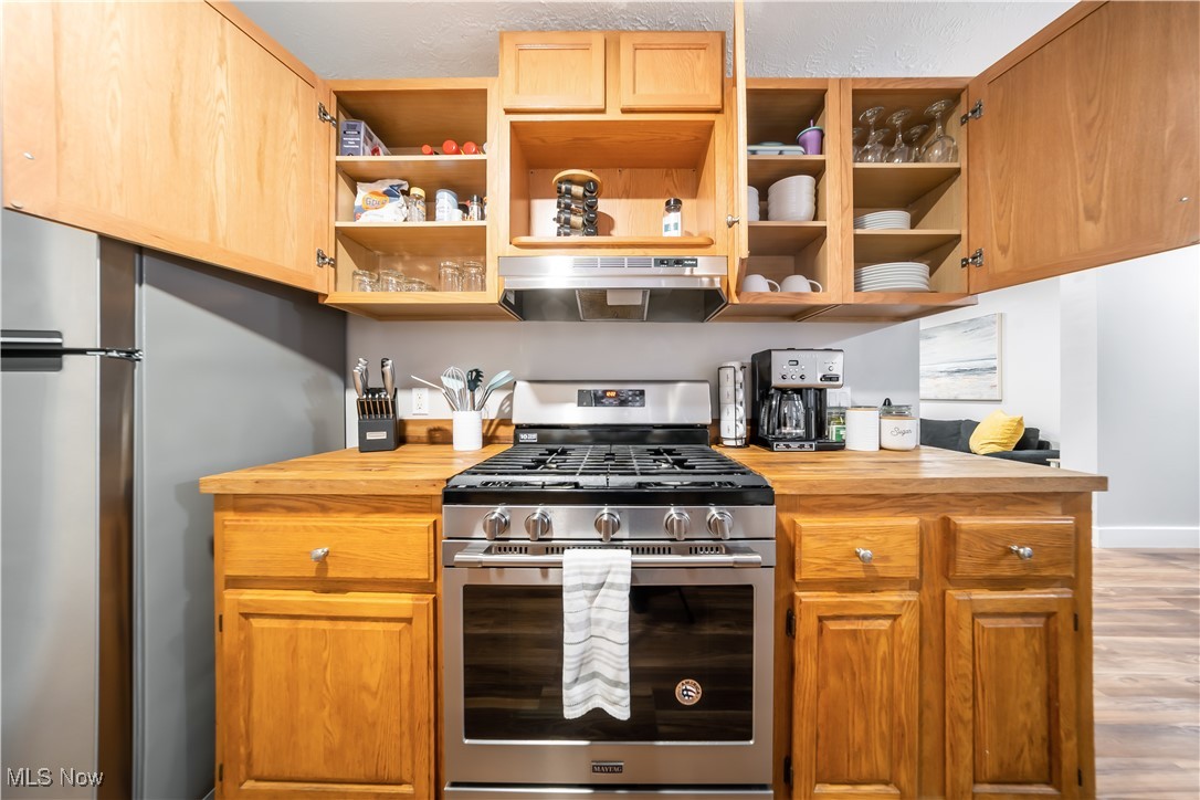 310 Essex Road Vermilion, OH 44089 - Photo 13 of 45