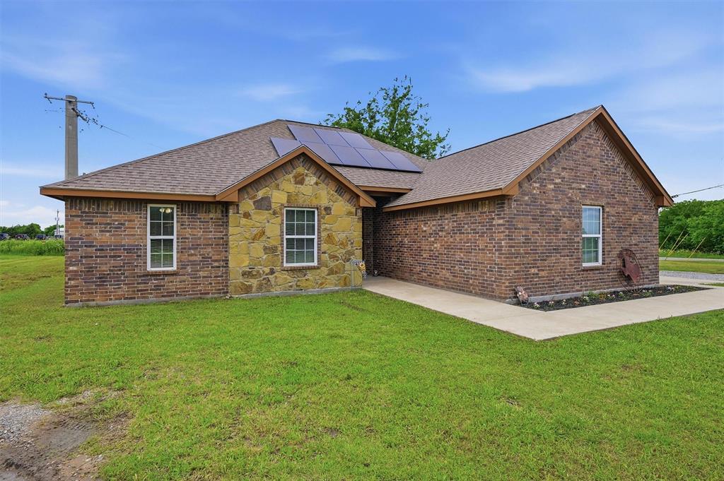508 Simpson Drive Sherman, TX 75092 - Photo 3 of 28