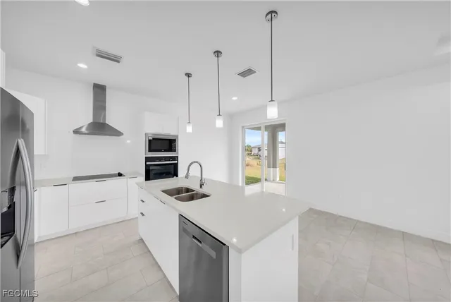 $319,500 | 8070 Marsh Circle, LaBelle, FL 33935