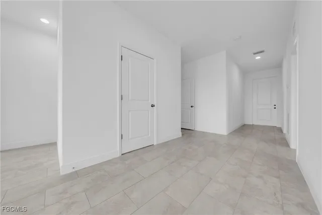 $319,500 | 8070 Marsh Circle, LaBelle, FL 33935