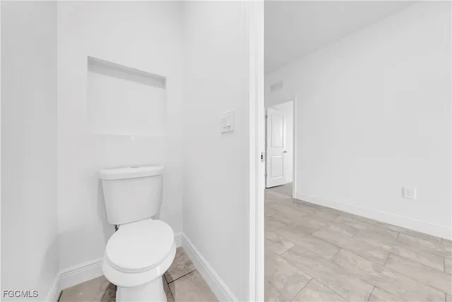 $319,500 | 8070 Marsh Circle, LaBelle, FL 33935