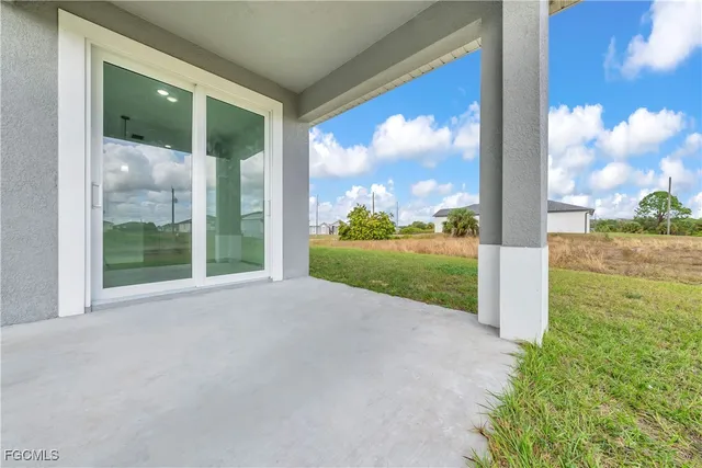 $319,500 | 8070 Marsh Circle, LaBelle, FL 33935