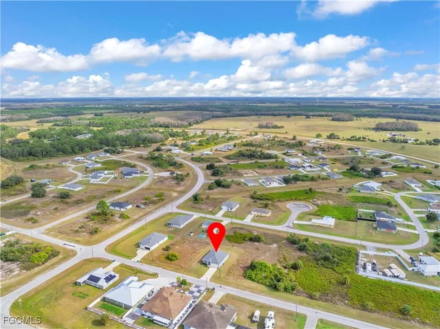 $319,500 | 8070 Marsh Circle, LaBelle, FL 33935