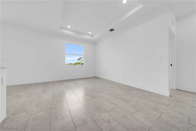 $319,500 | 8070 Marsh Circle, LaBelle, FL 33935