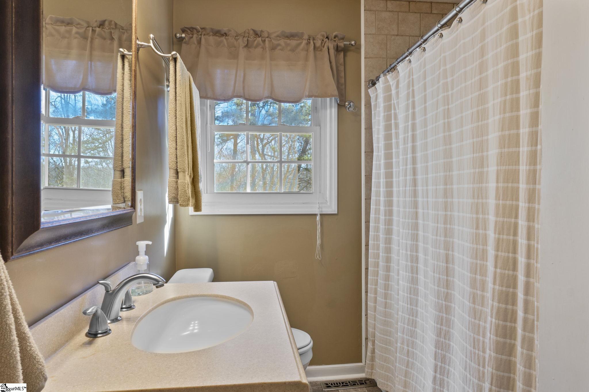 24 Racine Court Greenville, SC 29617 - Photo 19 of 31 Gallery Image 19