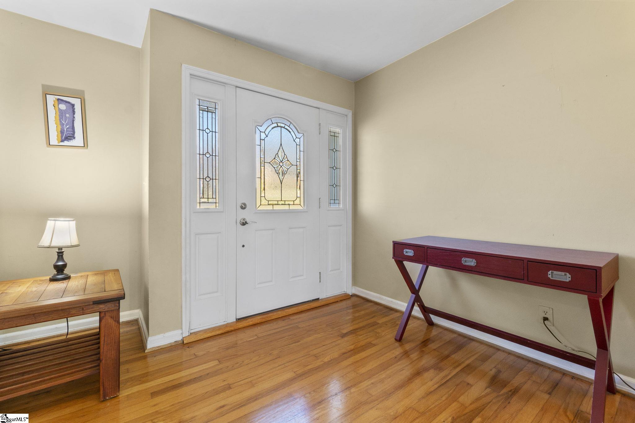 24 Racine Court Greenville, SC 29617 - Photo 3 of 31 Gallery Image 3