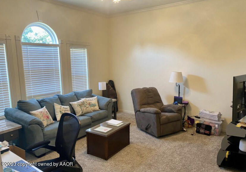 7110 Rochelle Lane Amarillo, TX 79109 - Photo 8 of 21 Formal or den