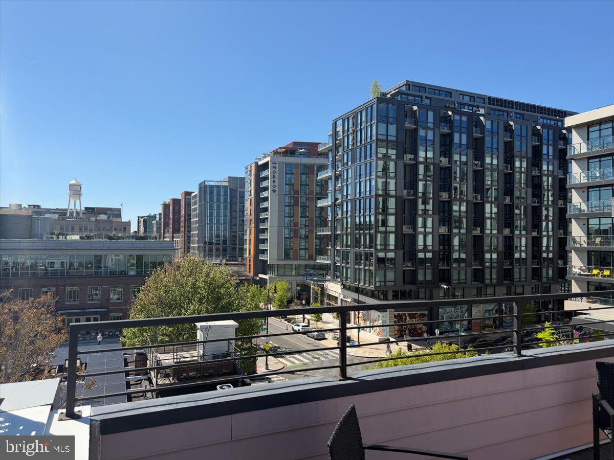 1168 Abbey Place Northeast Washington, DC 20002 - Photo 23 of 49 Unit 2 - 2 BR | 2.5 BA | Parking | Roof Deck