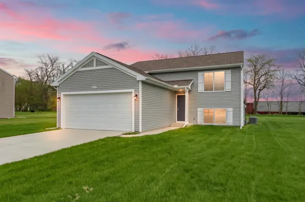 $289,900 | 58727 Pond View Lane, Three Rivers, MI 49093
