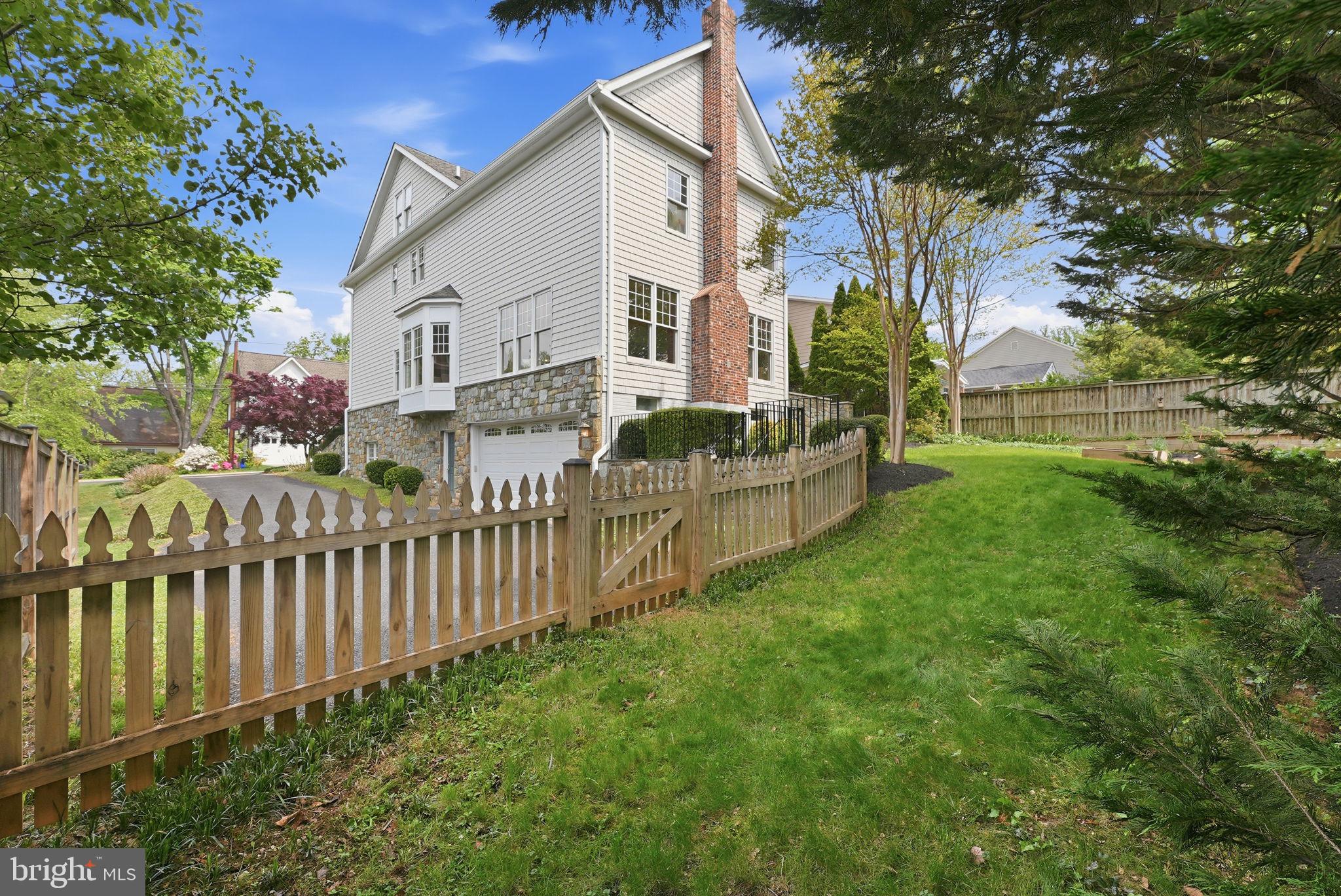 5836 Conway Road Bethesda, MD 20817 - Photo 47 of 55 Majestic side view