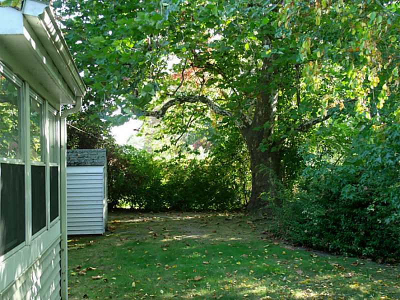 9 Cottage Street Warren, RI 02885 - Photo 17 of 19 Exterior Back.