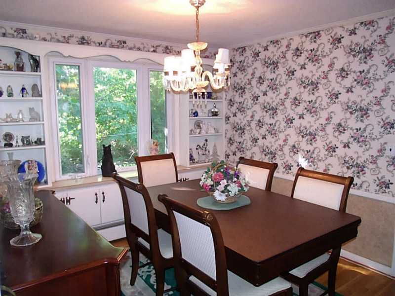 9 Cottage Street Warren, RI 02885 - Photo 5 of 19 Dining Room.