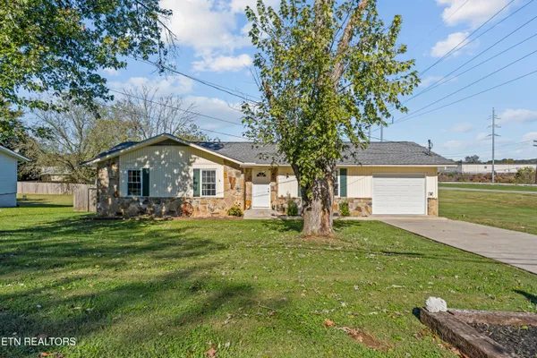 $400,000 | 218 Christin Drive, Clinton, TN 37716