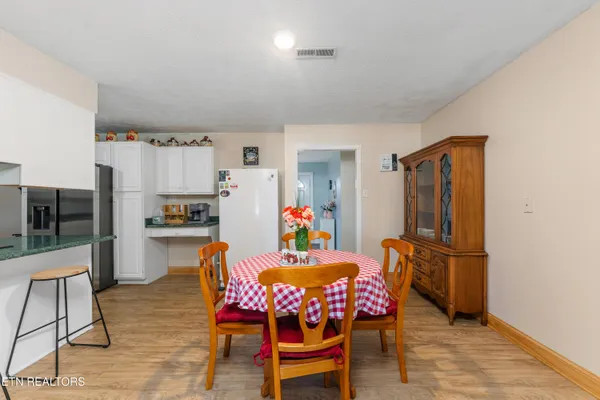 $400,000 | 218 Christin Drive, Clinton, TN 37716