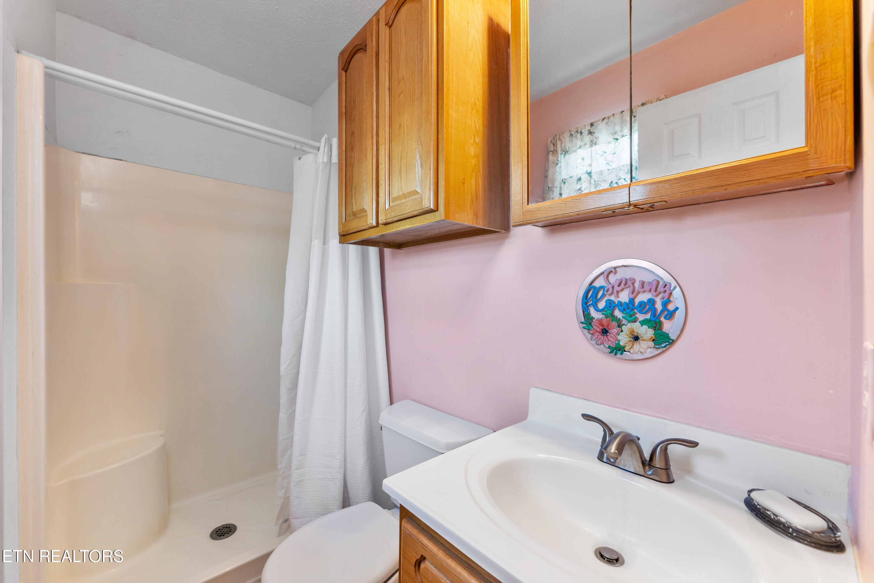 218 Christin Drive Clinton, TN 37716 - Photo 20 of 30 _DSC6057