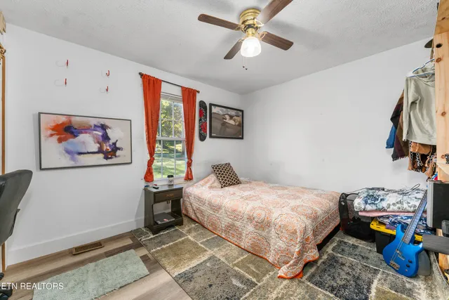 $400,000 | 218 Christin Drive, Clinton, TN 37716