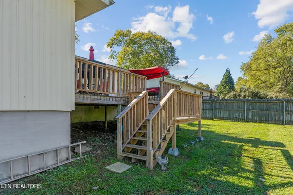 $400,000 | 218 Christin Drive, Clinton, TN 37716