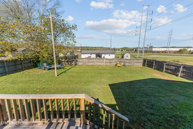 $400,000 | 218 Christin Drive, Clinton, TN 37716