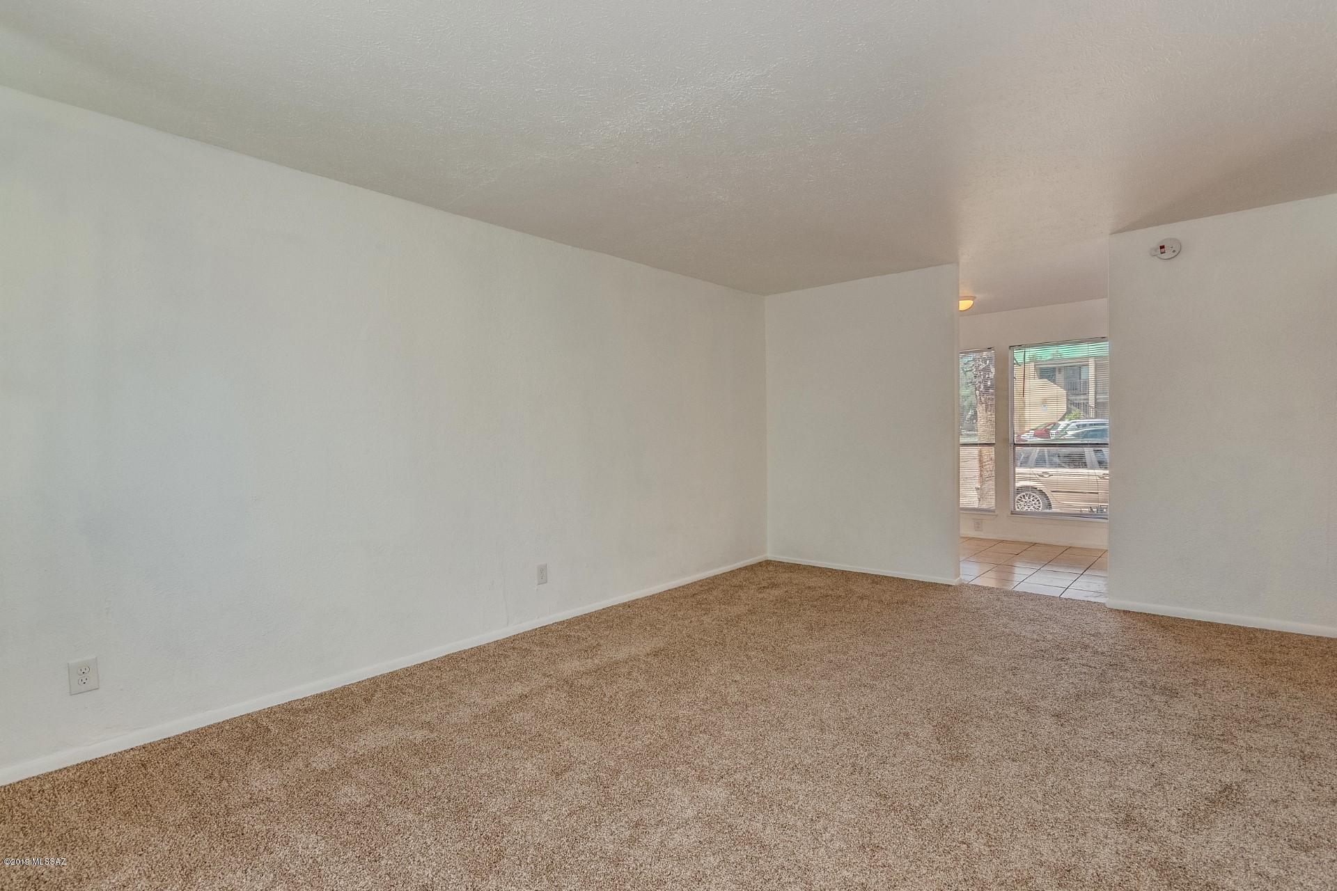 1620 North Wilmot Road, Unit L106 Tucson, AZ 85712 - Photo 9 of 20