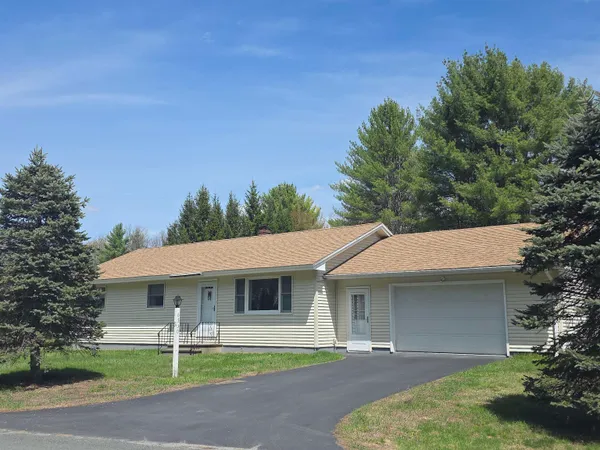$349,000 | 31 Northfield Drive, Springfield, VT 05150