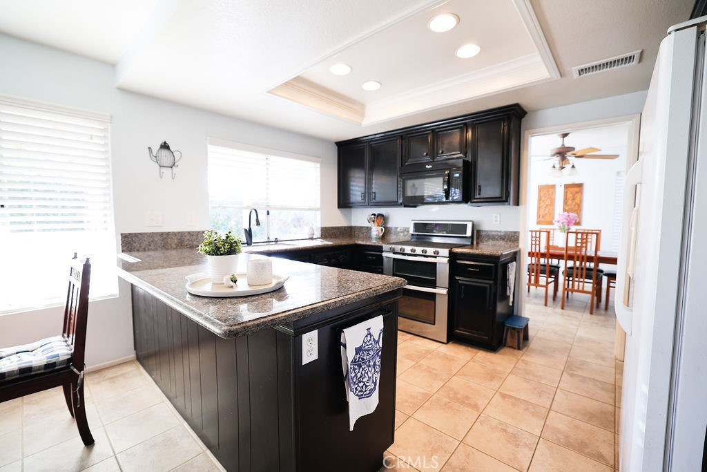 9057 Mandarin Lane Riverside, CA 92508 - Photo 12 of 36