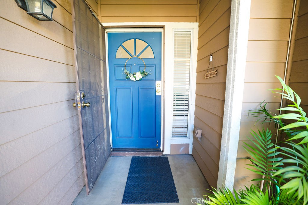 9057 Mandarin Lane Riverside, CA 92508 - Photo 4 of 36