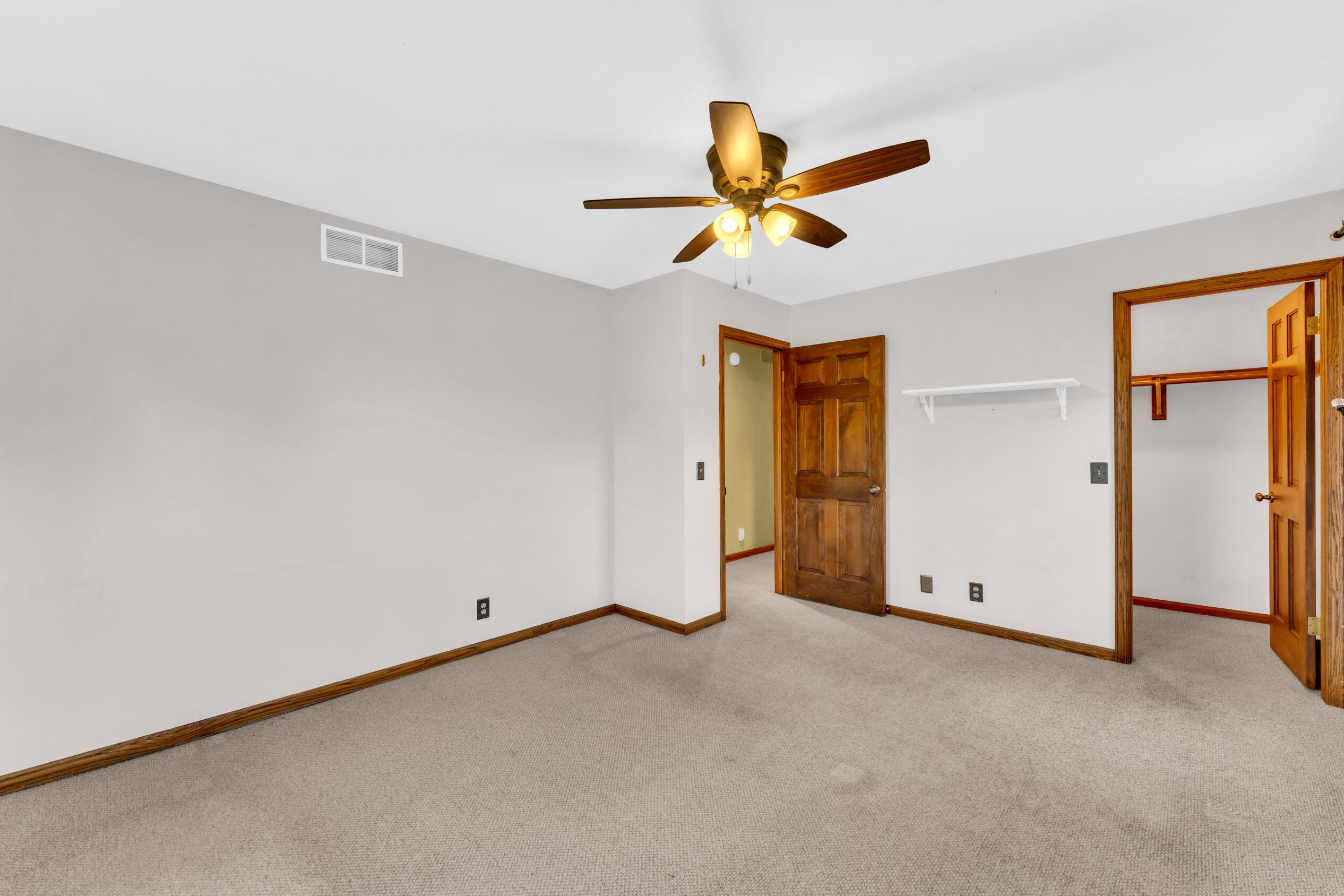 7 Sprucewood Court Wind Point, WI 53402 - Photo 48 of 83 Photo (44)
