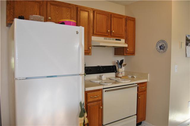 9575 Powells Chapel Road Murfreesboro, TN 37129 - Photo 8 of 18 a utility room with dryer and washer
