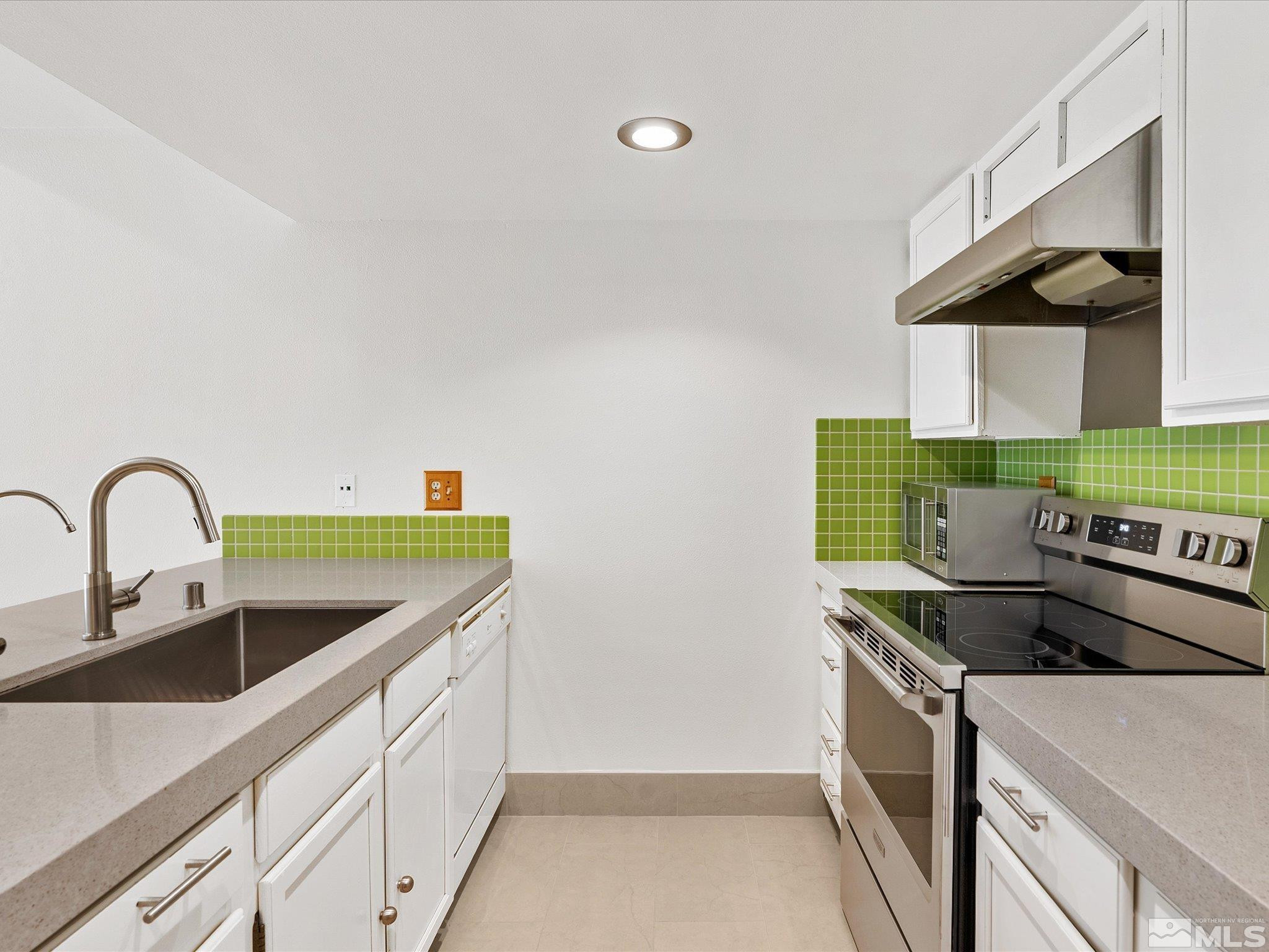 8780 Dixon Lane Reno, NV 89511 - Photo 6 of 24 Photo 6