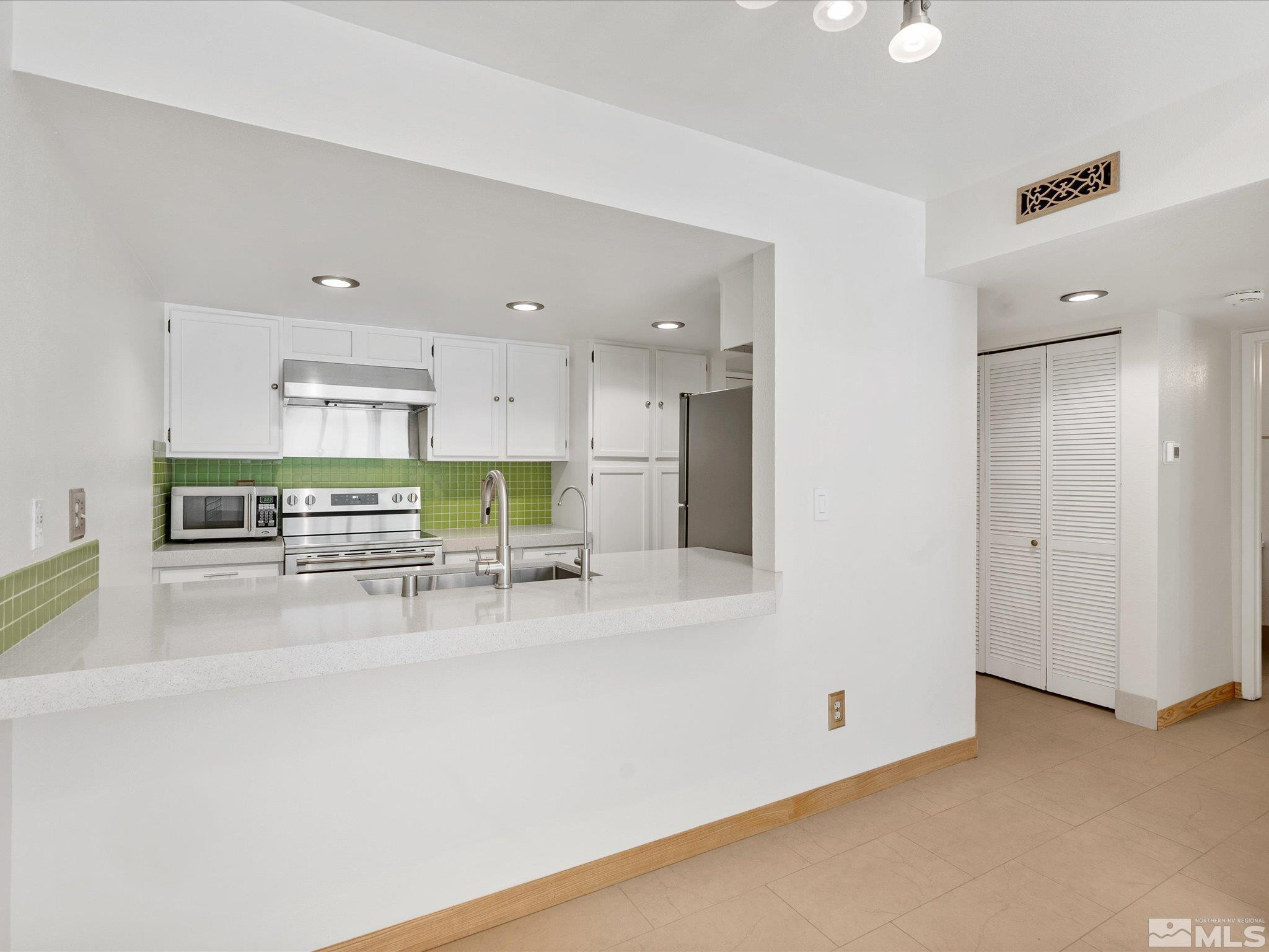 8780 Dixon Lane Reno, NV 89511 - Photo 8 of 24 Photo 8