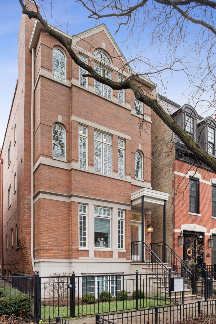 2019 North Racine Avenue, Unit 2 Chicago, IL 60614 - Photo 1 of 14 front view of a building