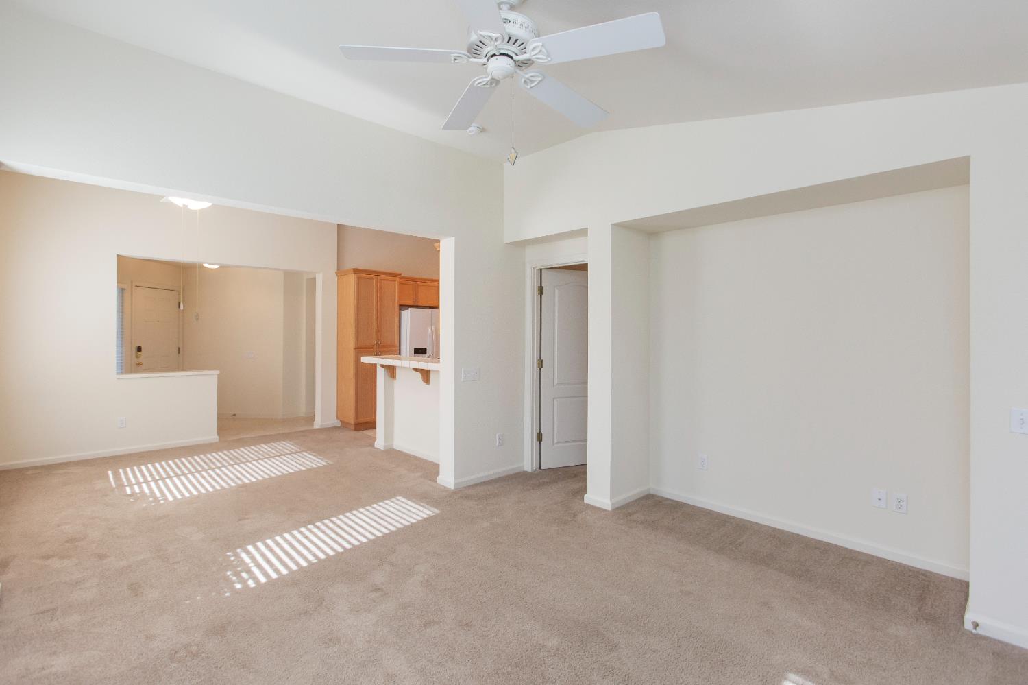 202 Meandering Way Turlock, CA 95382 - Photo 12 of 29