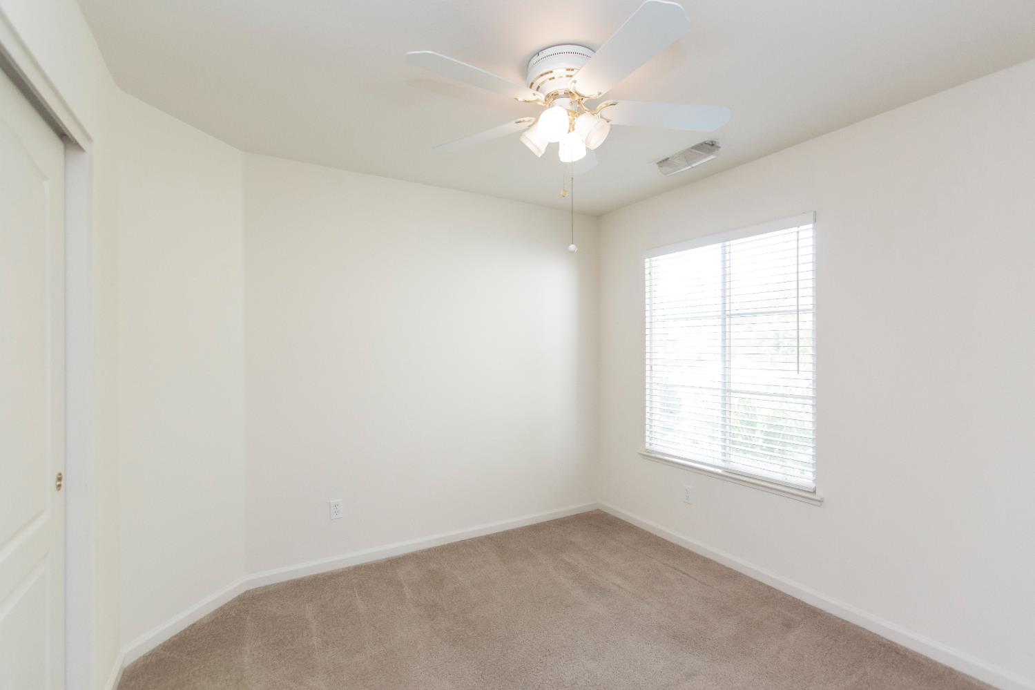 202 Meandering Way Turlock, CA 95382 - Photo 19 of 29