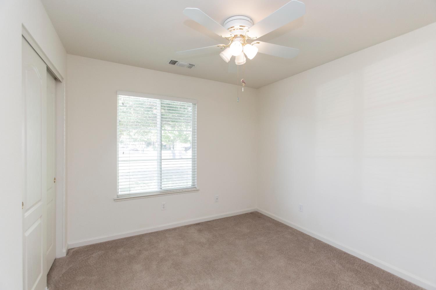 202 Meandering Way Turlock, CA 95382 - Photo 21 of 29