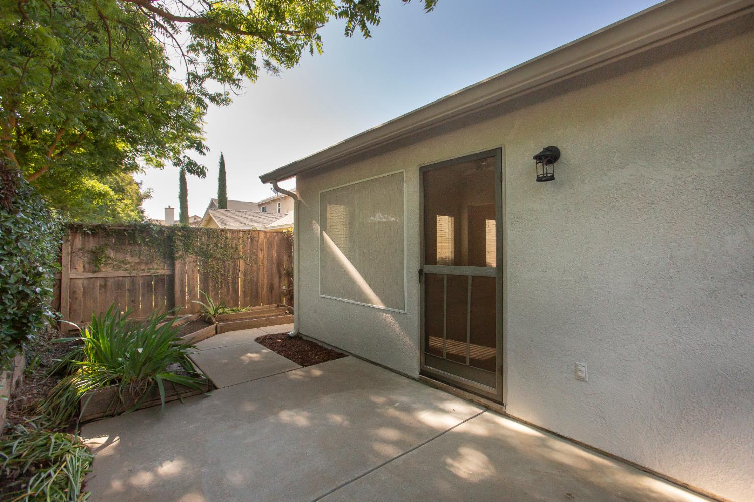 202 Meandering Way Turlock, CA 95382 - Photo 28 of 29