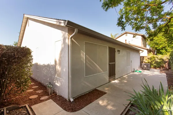 $429,000 | 202 Meandering Way, Turlock, CA 95382