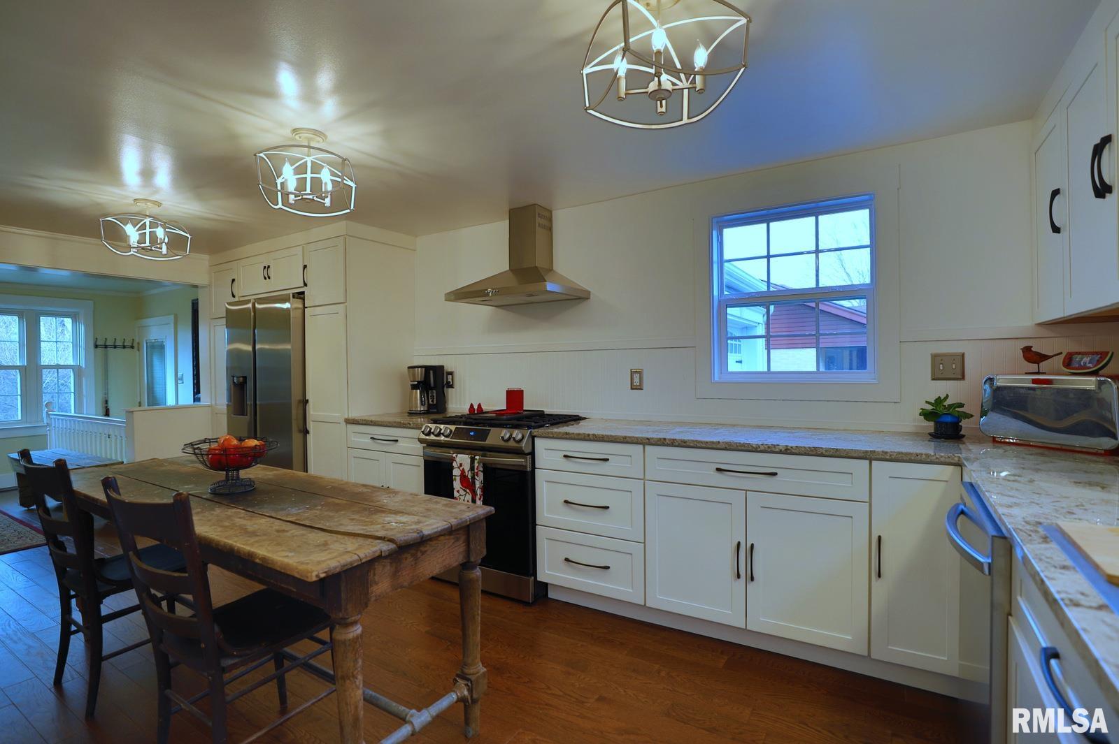 373 East High Point Road Peoria, IL 61614 - Photo 16 of 46 Gallery Image 16