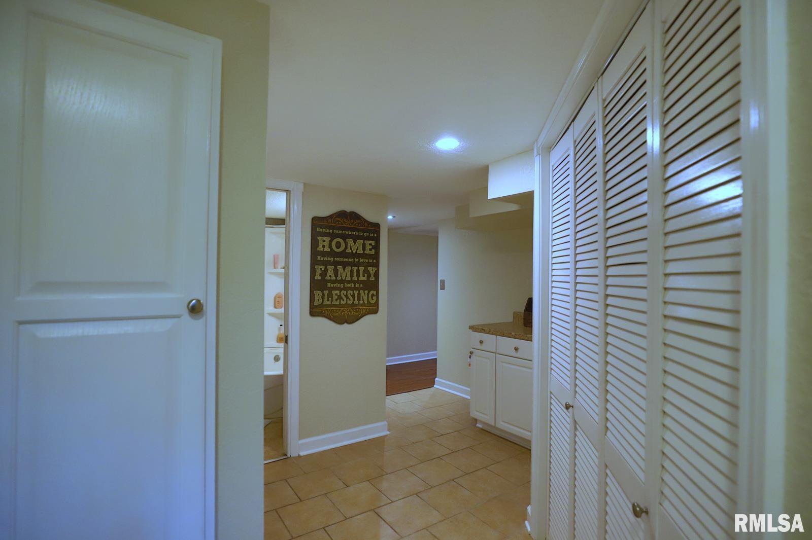 373 East High Point Road Peoria, IL 61614 - Photo 30 of 46 Gallery Image 30