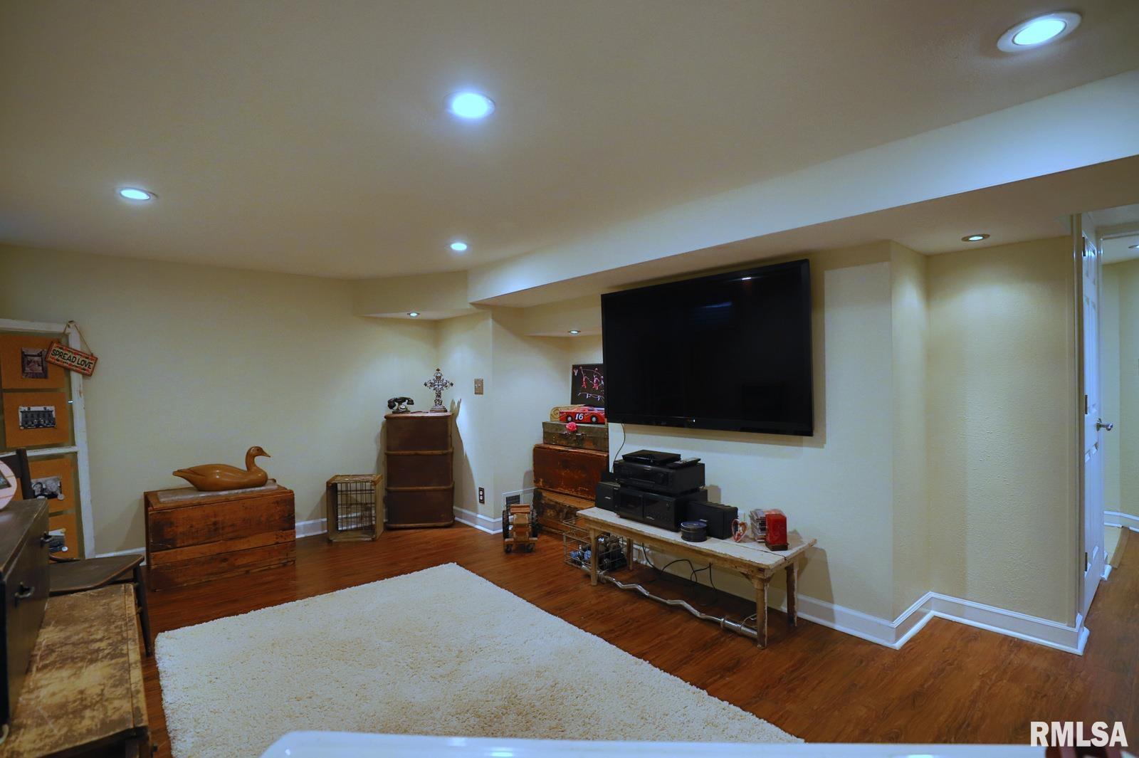 373 East High Point Road Peoria, IL 61614 - Photo 35 of 46 Gallery Image 35