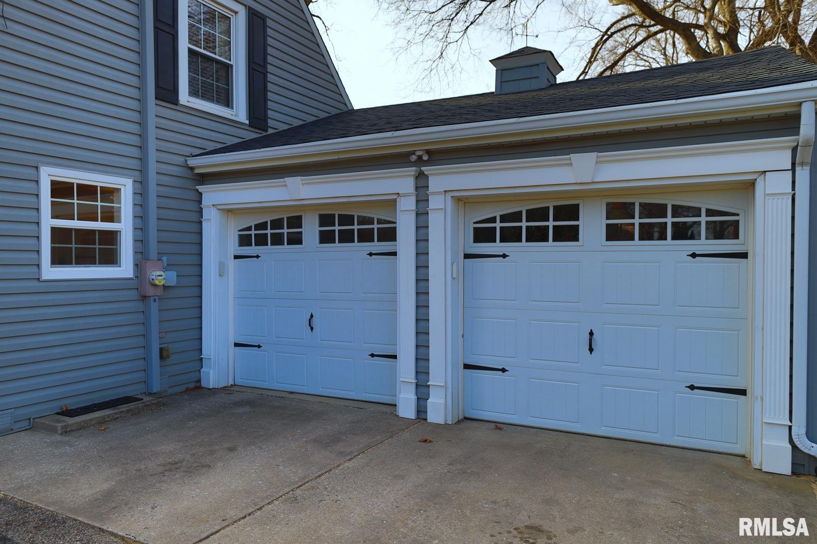 373 East High Point Road Peoria, IL 61614 - Photo 4 of 46 Gallery Image 4