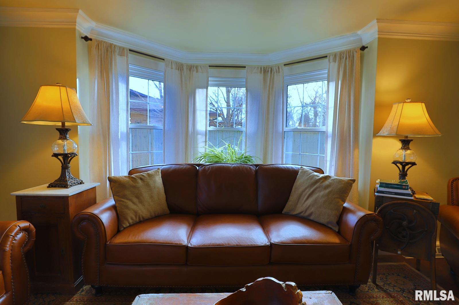 373 East High Point Road Peoria, IL 61614 - Photo 9 of 46 Gallery Image 9